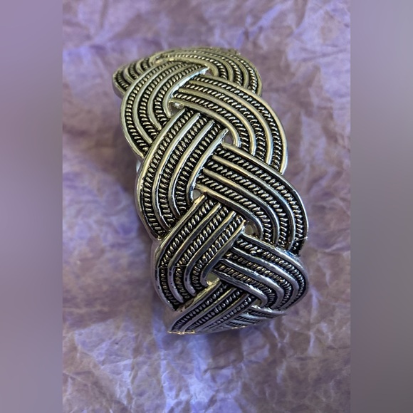 Clasp bracelet - Picture 1 of 4